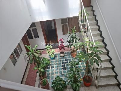 Casa de 5 alcobas en venta en La Cabaña, Bogotá, 480 m² · foto 10 de 20