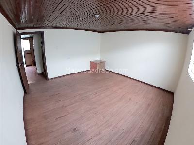 Casa de 5 alcobas en venta en San Jose Obrero Sur, Bogotá, 226 m² · foto 11 de 20