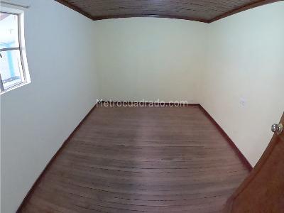 Casa de 5 alcobas en venta en San Jose Obrero Sur, Bogotá, 226 m² · foto 13 de 20