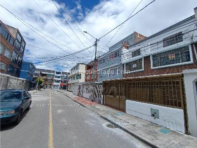 Casa de 5 alcobas en venta en El Remanso, Bogotá, 331 m² · foto 2 de 20