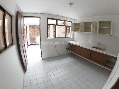 Casa de 5 alcobas en venta en El Remanso, Bogotá, 331 m² · foto 13 de 20