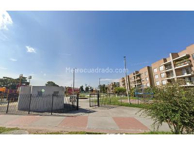 Apartamento de 3 alcobas en venta en Normandia Del Parque, Funza, 86 m² · foto 2 de 20
