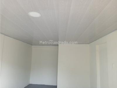 Casa de 5 alcobas en venta en Americas, Bogotá, 194 m² · foto 4 de 16