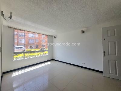 Apartamento de 2 alcobas en venta en Grival, Mosquera, 49 m² · foto 4 de 17