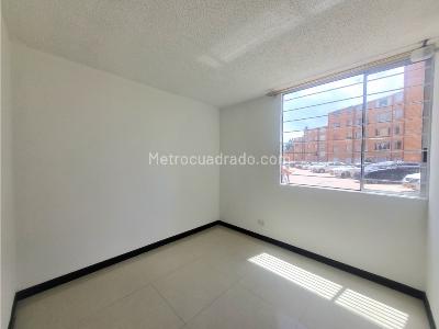 Apartamento de 2 alcobas en venta en Grival, Mosquera, 49 m² · foto 7 de 17