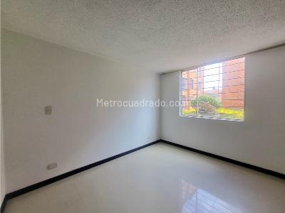 Apartamento de 2 alcobas en venta en Grival, Mosquera, 49 m² · foto 9 de 17