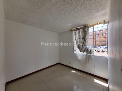 Apartamento de 2 alcobas en venta en Grival, Mosquera, 49 m² · foto 12 de 17