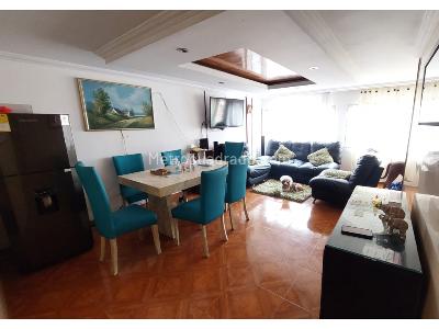 Casa de 5 alcobas en venta en Barrio Ciudad Roma, Bogotá, 183 m² · foto 2 de 20