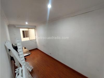 Casa de 5 alcobas en venta en Barrio Ciudad Roma, Bogotá, 183 m² · foto 6 de 20