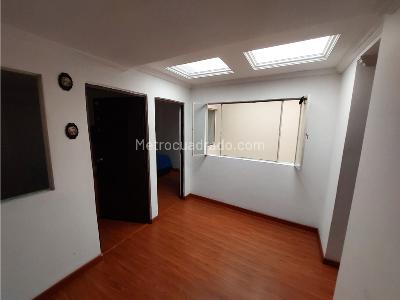 Casa de 5 alcobas en venta en Barrio Ciudad Roma, Bogotá, 183 m² · foto 11 de 20