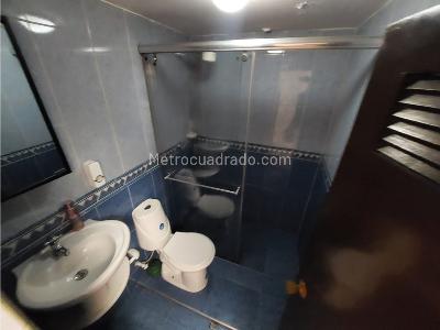 Casa de 5 alcobas en venta en Barrio Ciudad Roma, Bogotá, 183 m² · foto 19 de 20