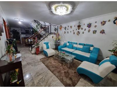 Casa de 4 alcobas en venta en Villa Paola, Funza, 240 m² · foto 2 de 20