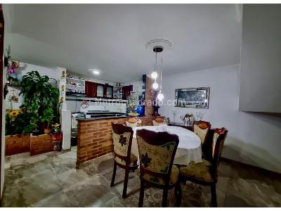 Casa de 4 alcobas en venta en Villa Paola, Funza, 240 m² · foto 5 de 20