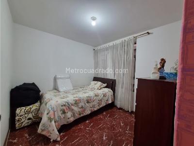 Casa de 4 alcobas en venta en Villa Paola, Funza, 240 m² · foto 10 de 20