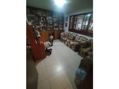 Casa de 5 alcobas en venta en Centro, Funza, 488 m² · foto 11 de 20