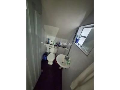 Casa de 5 alcobas en venta en Bella Vista, Bogotá, 380 m² · foto 16 de 19