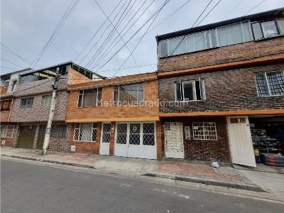 Casa de 5 alcobas en venta en Samarkanda, Funza, 205 m² · foto 2 de 20