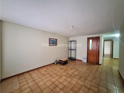 Casa de 5 alcobas en venta en Samarkanda, Funza, 205 m² · foto 3 de 20