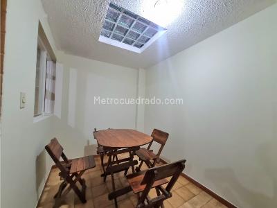 Casa de 5 alcobas en venta en Samarkanda, Funza, 205 m² · foto 4 de 20