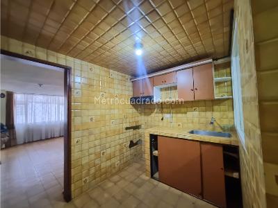Casa de 5 alcobas en venta en Samarkanda, Funza, 205 m² · foto 8 de 20