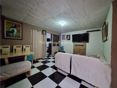 Casa de 5 alcobas en venta en Samarkanda, Funza, 205 m² · foto 16 de 20