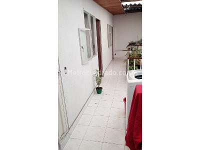 Casa en venta en Puente Aranda, Bogotá · foto 8 de 14