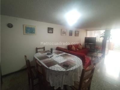 Casa de 5 alcobas en venta en Bellisca, Funza, 270 m² · foto 3 de 20