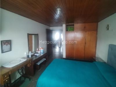 Casa de 5 alcobas en venta en Bellisca, Funza, 270 m² · foto 16 de 20