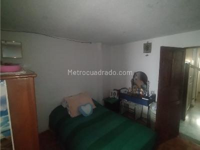 Casa de 5 alcobas en venta en Bellisca, Funza, 270 m² · foto 19 de 20