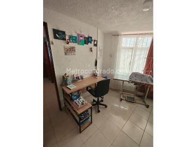 Casa de 5 alcobas en venta en Barrio Remanso Sur, Bogotá, 302 m² · foto 17 de 17