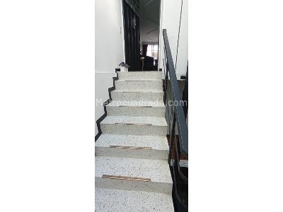 Casa de 5 alcobas en venta en Villa Luz, Bogotá, 305 m² · foto 9 de 19