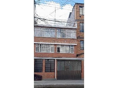Casa de 5 alcobas en venta en Villa Luz, Bogotá, 305 m² · foto 19 de 19