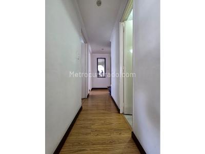 Apartamento de 3 alcobas en venta en San Antonio, Bogotá, 58 m² · foto 15 de 20