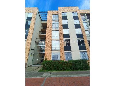 Apartamento de 2 alcobas en venta en Conjunto Nogales Reservado, Cajicá, 62 m² · foto 2 de 20
