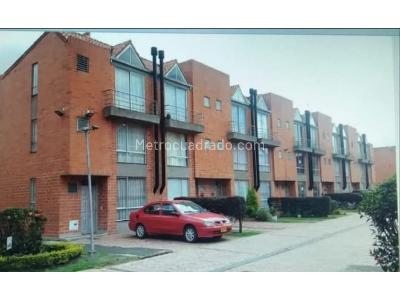 Casa en venta en Quintas Del Trebol, Mosquera · foto 2 de 19