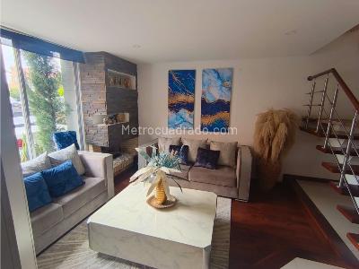 Casa de 5 alcobas en venta en Pinares, Chía, 210 m² · foto 3 de 20