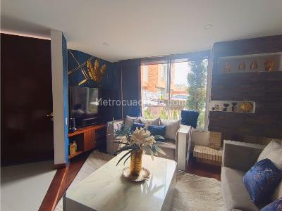 Casa de 5 alcobas en venta en Pinares, Chía, 210 m² · foto 4 de 20