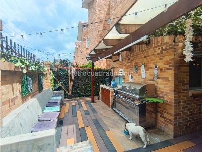 Casa de 5 alcobas en venta en Pinares, Chía, 210 m² · foto 12 de 20