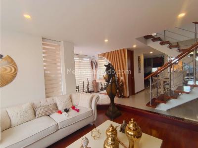 Casa de 4 alcobas en venta en Pinares, Chía, 195 m² · foto 4 de 20