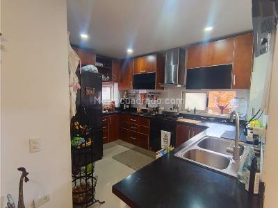 Casa de 4 alcobas en venta en Pinares, Chía, 195 m² · foto 9 de 20