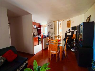 Apartamento de 3 alcobas en venta en Zuame, Funza, 60 m² · foto 2 de 19