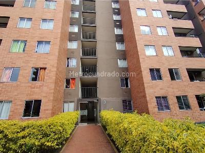 Apartamento en venta en Senderos De San Isidro, Mosquera · foto 2 de 20