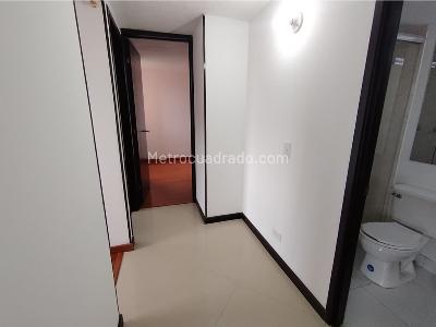 Apartamento en venta en Senderos De San Isidro, Mosquera · foto 12 de 20