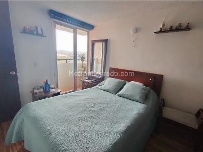 Apartamento de 3 alcobas en venta en Parque De San Isidro, Mosquera, 59 m² · foto 10 de 19