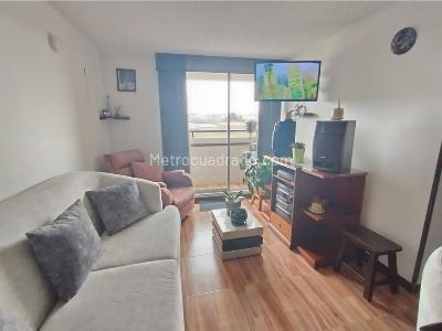 Apartamento de 3 alcobas en venta en Parque De San Isidro, Mosquera, 59 m² · foto 2 de 19