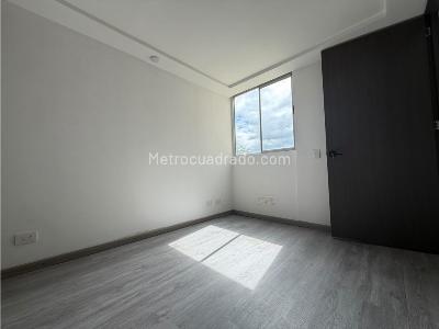 Apartamento de 3 alcobas en venta en Planadas, Mosquera, 41 m² · foto 11 de 15