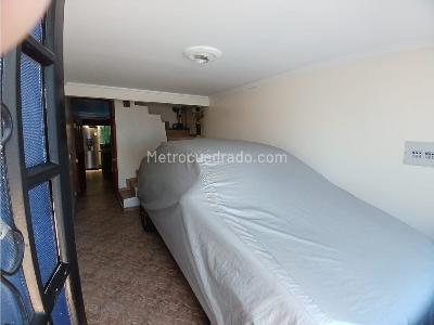 Casa en venta en La Cabaña, Mosquera · foto 2 de 20