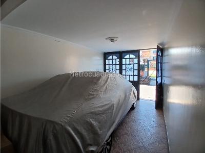 Casa en venta en La Cabaña, Mosquera · foto 3 de 20