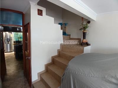 Casa en venta en La Cabaña, Mosquera · foto 4 de 20