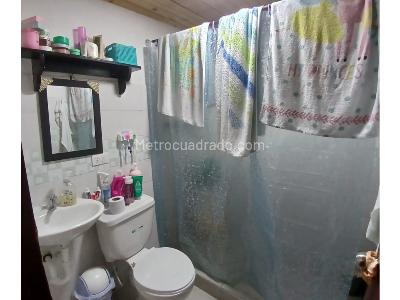 Casa de 5 alcobas en venta en Altos De Santa Ana, Mosquera, 216 m² · foto 17 de 18